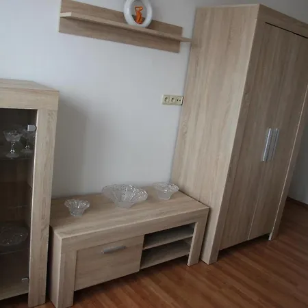 Prazdninove - Cely Jen Vas Homestay *